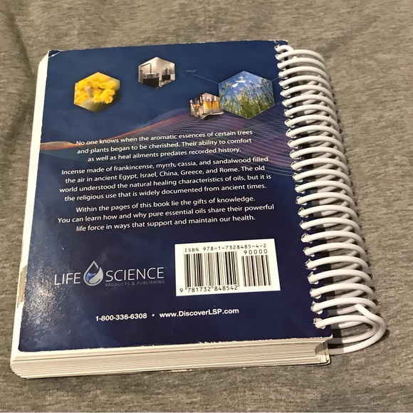 Essential oils handbook - Picture 2 of 7